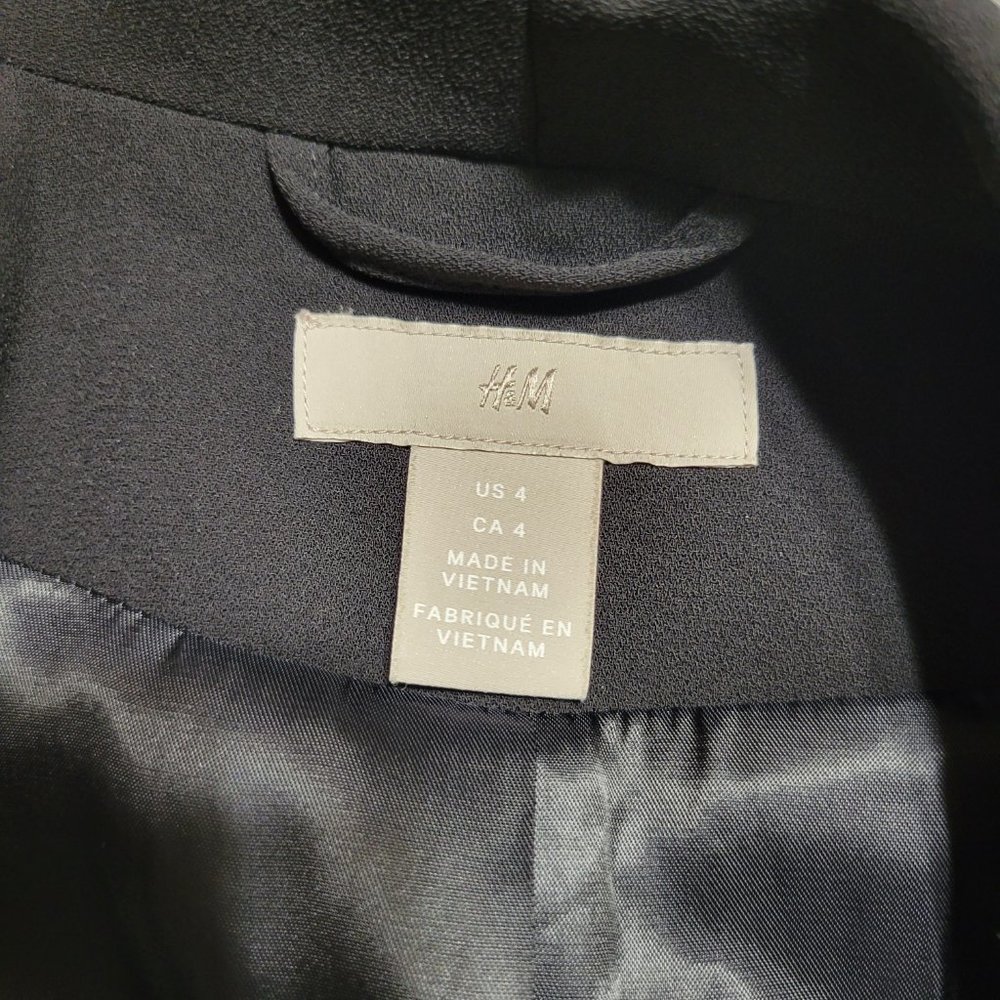 H&M Open Front Blazer - image 2